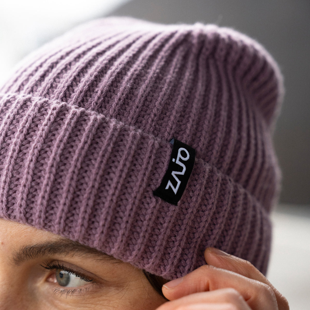 Hela Beanie — Cocoa Brown