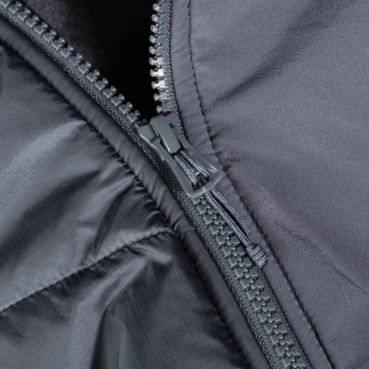 Spiro Men's Insulated Hybrid Jacket — Grey Navy